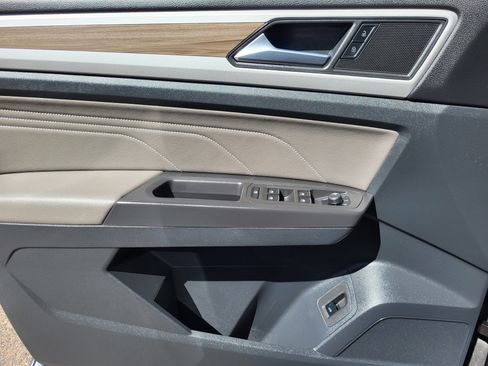 Used 2022 Volkswagen Atlas SEL image 7