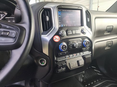 Used 2023 GMC Sierra 3500 SLE w/ SLE Convenience Package image 10