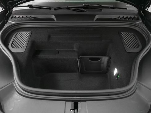 Used 2025 Porsche Macan Electric image 13