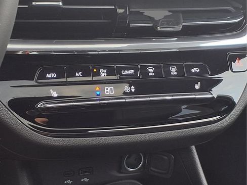 New 2026 Buick Envista Avenir FWD image 7