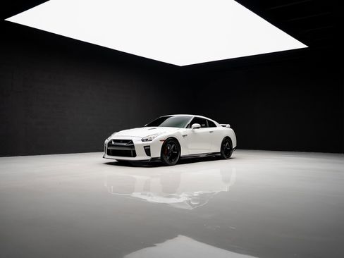Used 2019 Nissan GT-R Premium AWD/4WD image 84