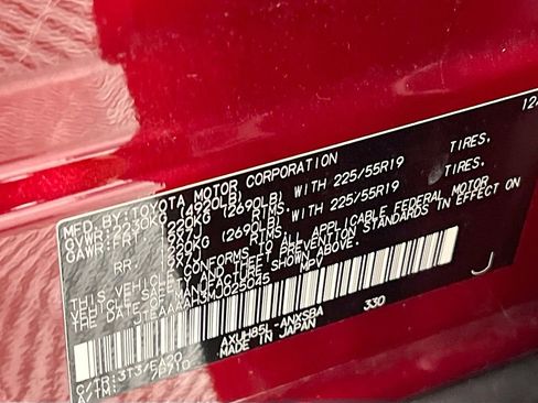 Used 2021 Toyota Venza Limited w/ Advanced Technology Package image 29