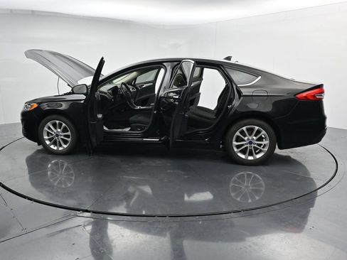 Used 2020 Ford Fusion SE FWD image 42