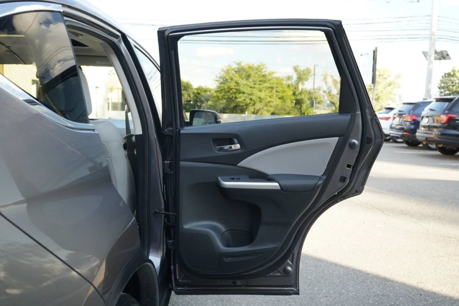 Used 2016 Honda CR-V Touring image 28