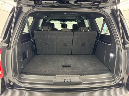 Used 2019 Ford Expedition Max XLT AWD/4WD image 6