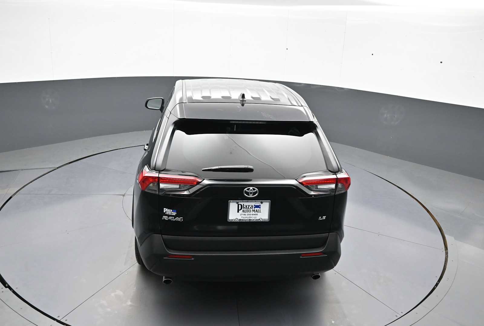 Used 2025 Toyota RAV4 LE FWD image 36