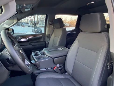 Used 2023 Chevrolet Silverado 1500 LT image 12