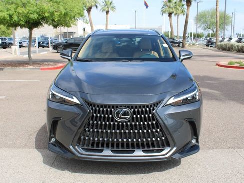 Used 2025 Lexus NX 250 FWD image 8