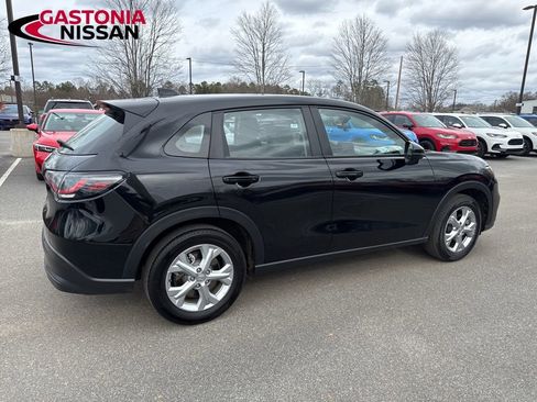 Used 2025 Honda HR-V LX image 10