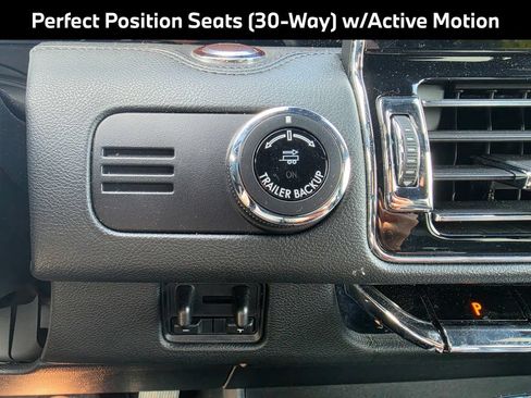 Used 2023 Lincoln Navigator L Reserve AWD/4WD image 17
