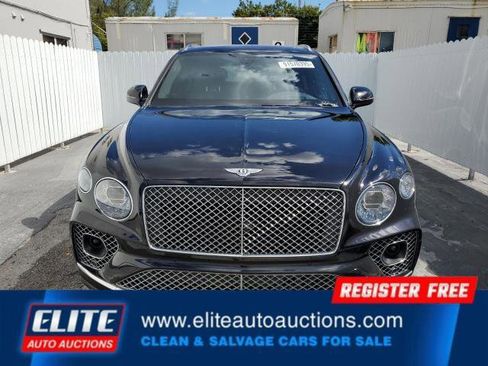Used 2023 Bentley Bentayga image 9