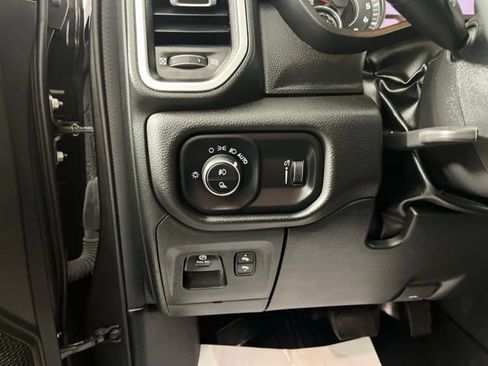 Used 2023 RAM 1500 Big Horn AWD/4WD image 18