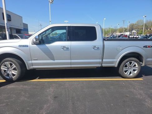 Used 2017 Ford F150 Platinum w/ Equipment Group 701A Luxury image 2