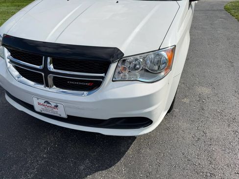 Used 2018 Dodge Grand Caravan SE w/ UConnect Hands-Free Group FWD image 54