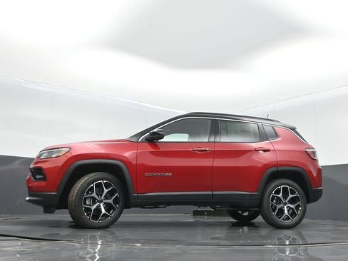 New 2026 Jeep Compass Limited image 31