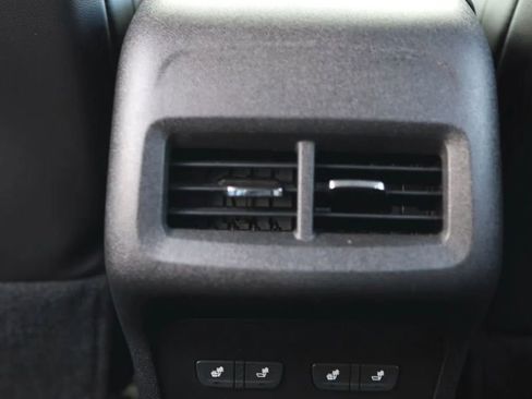 Used 2019 Chevrolet Equinox Premier image 34