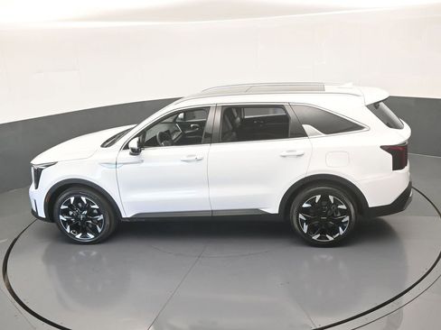 New 2025 Kia Sorento EX w/ Panoramic Sunroof Package image 51