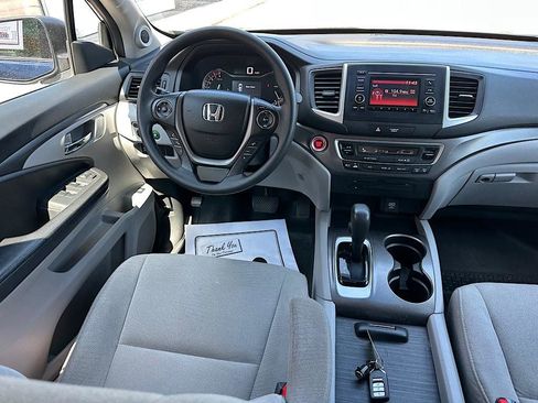 Used 2016 Honda Pilot LX image 17