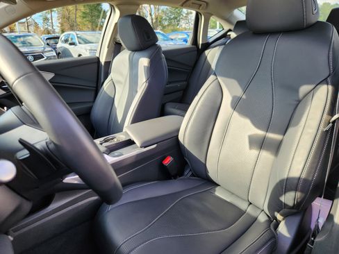 Certified 2025 Acura TLX w/ Technology Package image 7