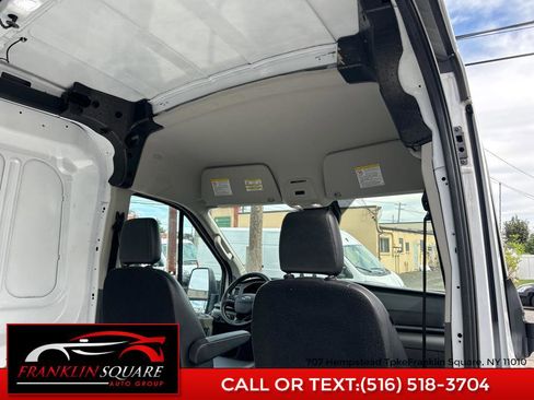 Used 2022 Ford Transit 250 Medium Roof image 30