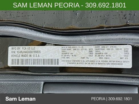 New 2025 Jeep Grand Cherokee Laredo X w/ Luxury Tech Group I image 30