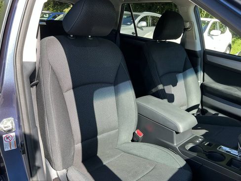 Used 2017 Subaru Outback 2.5i Premium AWD/4WD image 38