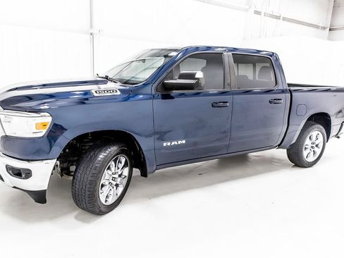 Used 2022 RAM 1500 Big Horn AWD/4WD image 3