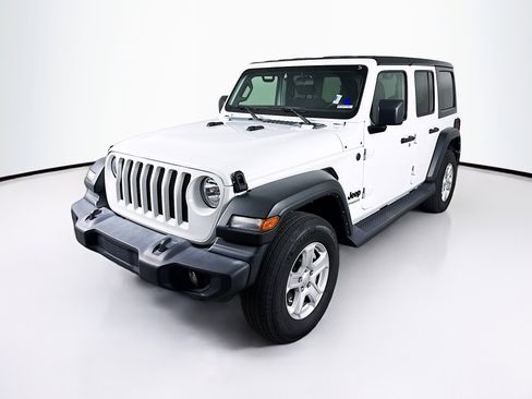 Used 2022 Jeep Wrangler Unlimited Sport image 4