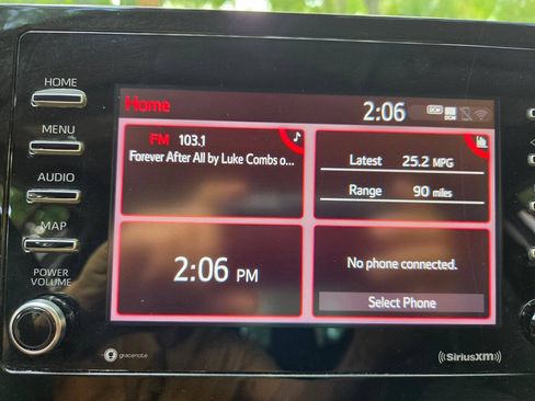 Used 2021 Toyota Camry SE FWD image 21