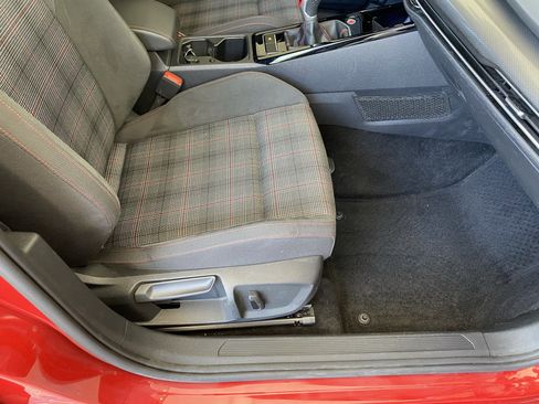Certified 2023 Volkswagen GTI SE FWD image 32