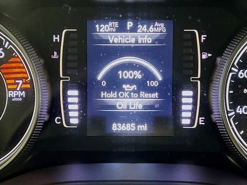 Used 2020 Jeep Cherokee Latitude Plus image 15