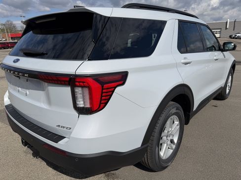 New 2026 Ford Explorer Active AWD/4WD image 2