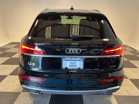 Used 2023 Audi Q5 2.0T Premium w/ Convenience Package AWD/4WD image 4