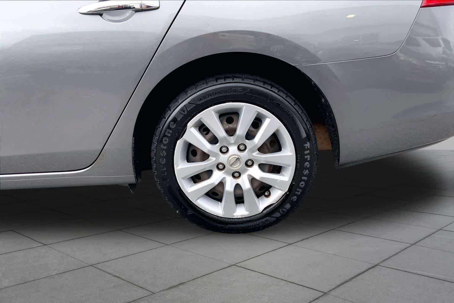 Used 2015 Nissan Sentra S FWD image 10