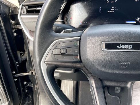 Certified 2022 Jeep Grand Cherokee Limited image 22