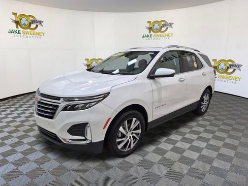 Used 2024 Chevrolet Equinox Premier AWD/4WD image 4