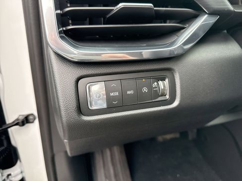 New 2026 GMC Acadia Elevation image 15