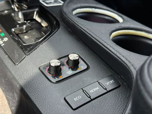 Used 2014 Toyota Avalon XLE Touring image 25