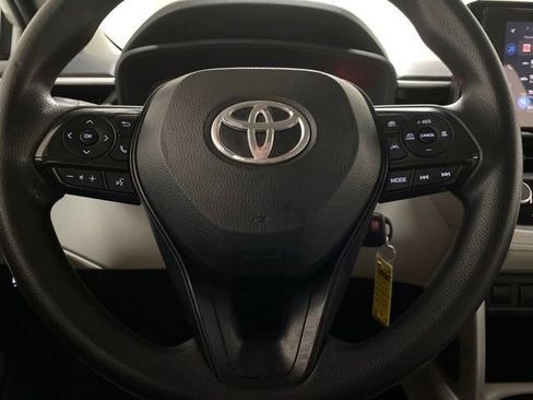 Used 2024 Toyota Corolla Cross L FWD image 37