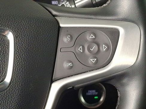 Used 2024 GMC Terrain SLT image 24