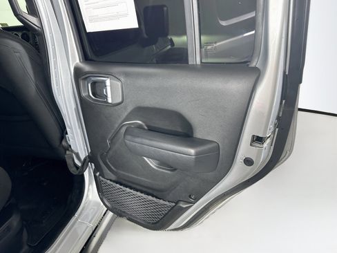Used 2023 Jeep Wrangler Unlimited w/ Cold Weather Group AWD/4WD image 28
