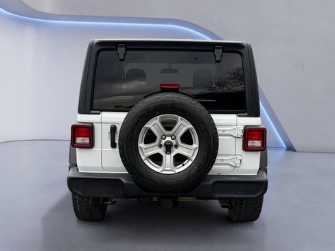 Used 2021 Jeep Wrangler Sport S image 4