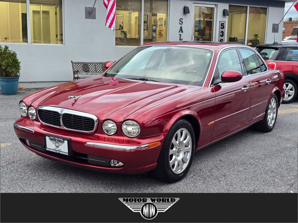 Used 2004 Jaguar XJ8 RWD image 1