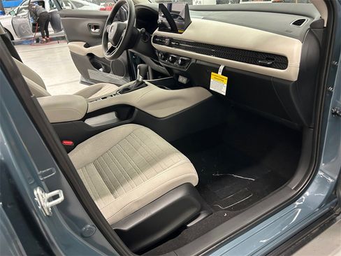 New 2026 Honda HR-V LX image 19