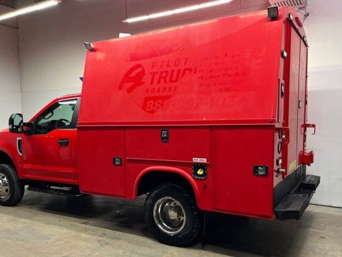 Used 2017 Ford F350 XL w/ Power Equipment Group image 9