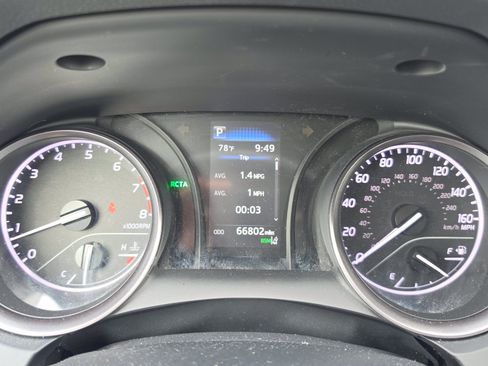 Used 2024 Toyota Camry SE w/ Convenience Package FWD image 18