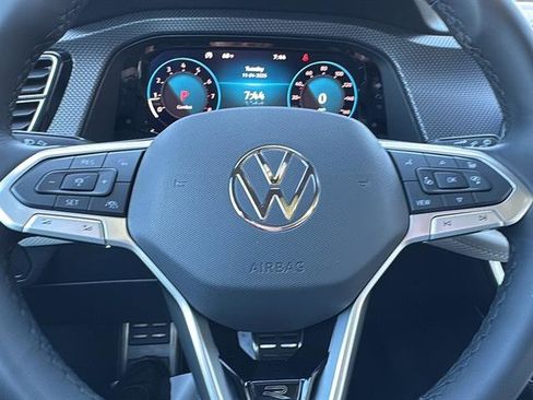 New 2026 Volkswagen Atlas Cross Sport SEL Premium R-Line image 18