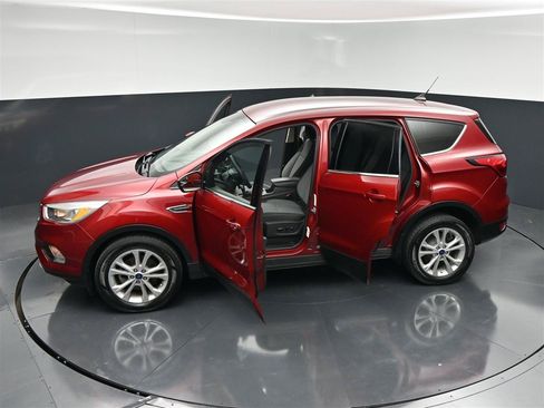 Used 2019 Ford Escape SE FWD image 37