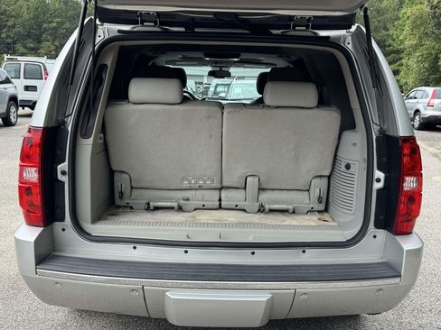 Used 2011 Chevrolet Tahoe LTZ AWD/4WD image 15