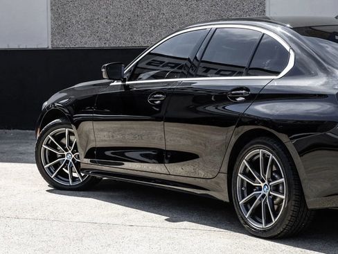 Used 2021 BMW 330i Sedan w/ Convenience Package RWD image 11